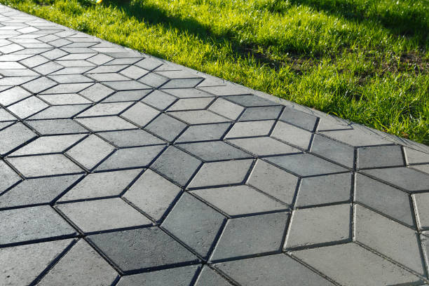 Best Professional Driveway Pavers  in Lynn, MA