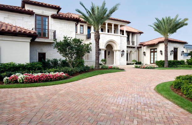Best Decorative Driveway Pavers  in Lynn, MA
